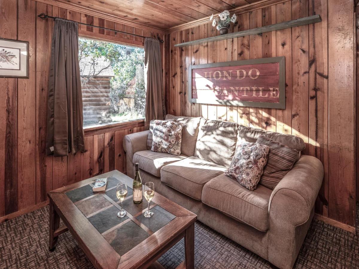 Destiny Cabin, 2 Bedrooms, Fireplace, Midtown, Sleeps 7 Рюидозо Екстериор снимка